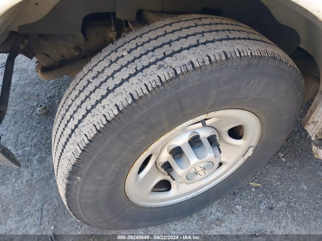 Chevrolet Express 2500 Work Van 2019 1GCWGAFP4K1273942 Image 17