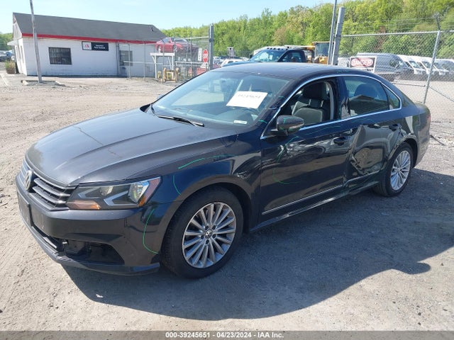 1VWBT7A30HC033685 Volkswagen Passat 1.8t Se