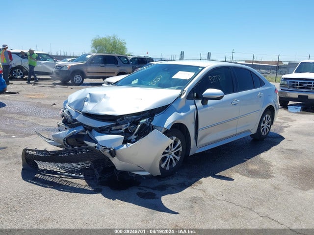 Toyota Corolla Hybrid Le 2022 JTDEAMDE6NJ048720 Image 2