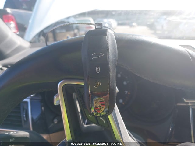 2017 PORSCHE MACAN WP1AA2A5XHLB81186 Photo 10