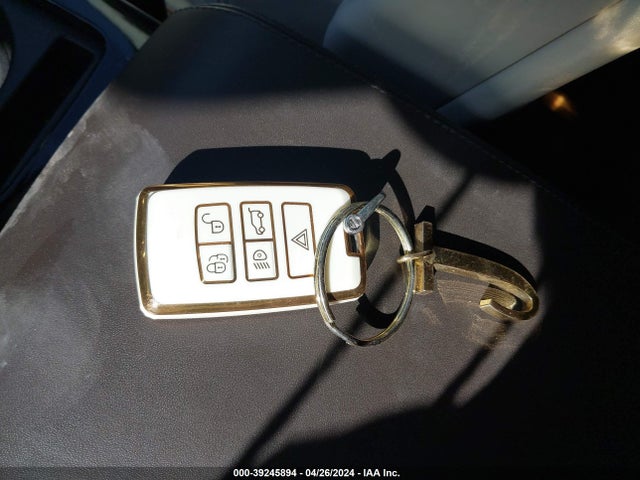 SALRT2RV7KA079861 Land Rover Discovery Hse Luxury