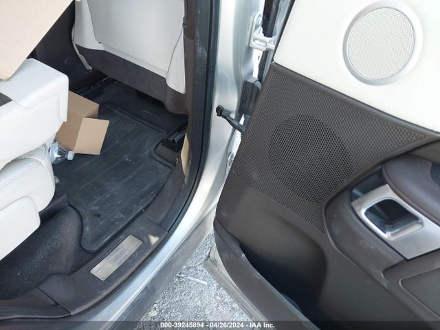 SALRT2RV7KA079861 Land Rover Discovery Hse Luxury