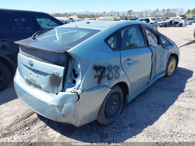 Toyota Prius Two 2014 JTDKN3DUXE1818295 Image 4