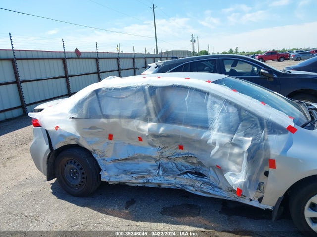 Toyota COROLLA LE 2022 JTDEPMAE8N3027276 Image 6