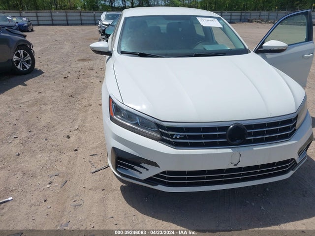 1VWAS7A30GC056266 Volkswagen Passat 1.8t R-line
