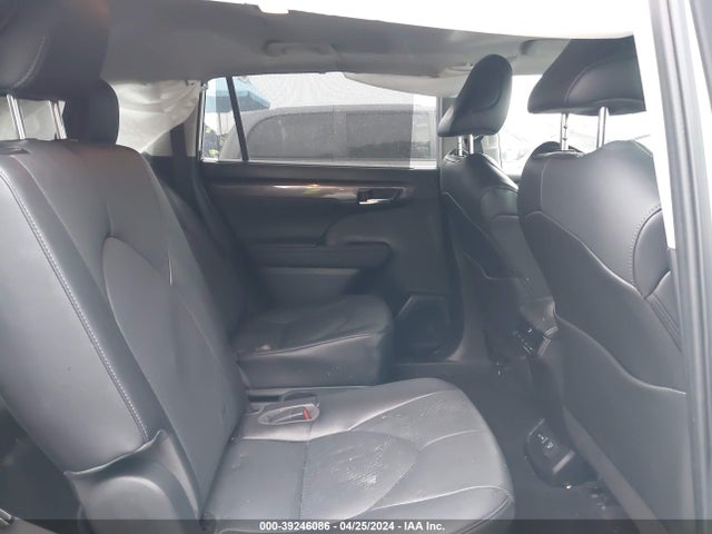 Toyota Highlander Hybrid Limited 2023 5TDXBRCH6PS115207 Image 8