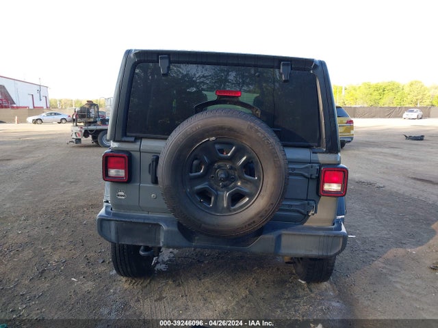 1C4HJXDN7JW230440 Jeep Wrangler Unlimited Sport 4x4
