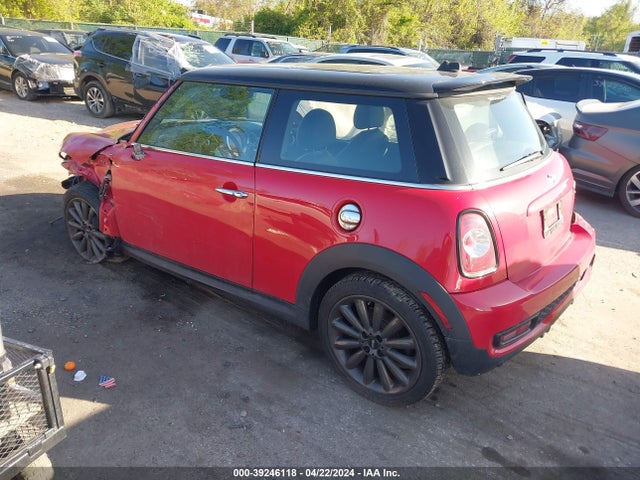 2013 MINI HARDTOP WMWSV3C58DTY29936 Photo 2