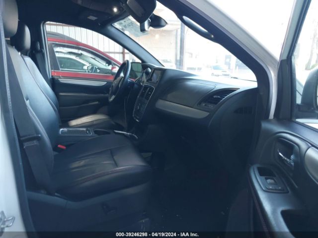 2C4RDGEG1KR517827 Dodge Grand Caravan Gt