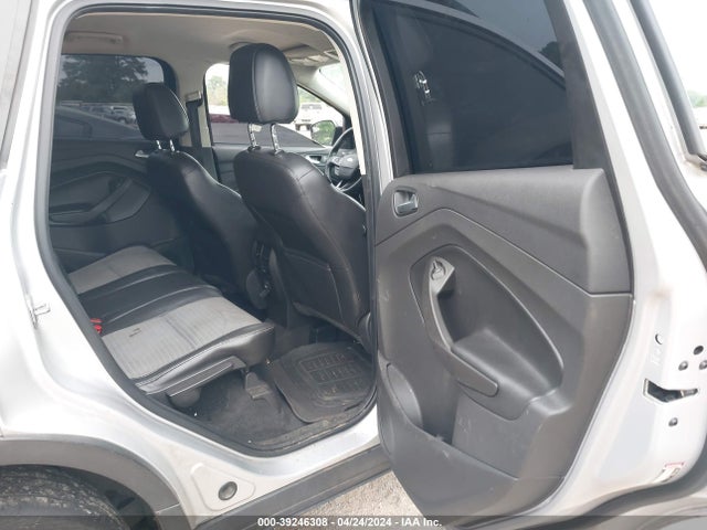 Ford ESCAPE SE 2017 1FMCU0GD7HUC24621 Image 8