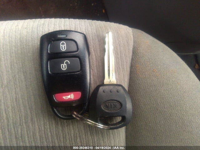 KIA SEDONA LX 2014 KNDMG4C7XE6582366 Image 11
