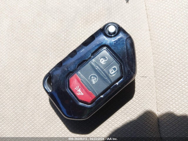 1C4HJXDN4MW758263 Jeep Wrangler Unlimited Sport S 4x4