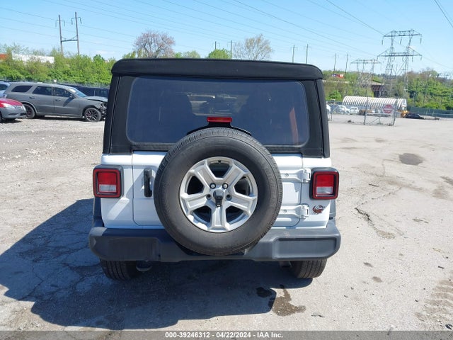 1C4HJXDN4MW758263 Jeep Wrangler Unlimited Sport S 4x4