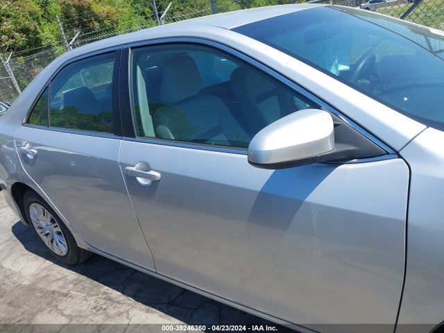 Toyota CAMRY LE 2014 4T4BF1FKXER403040 Image 13