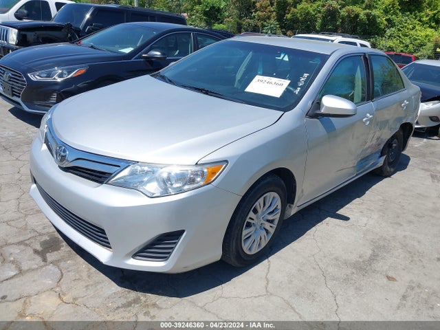 Toyota CAMRY LE 2014 4T4BF1FKXER403040 Image 2