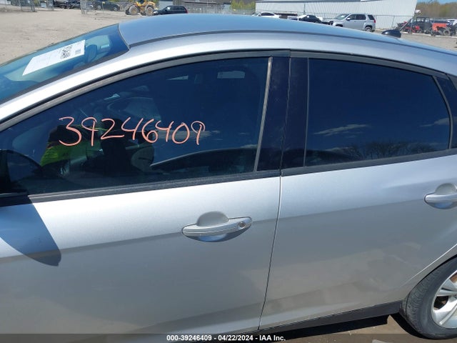 Ford FOCUS SE 2014 1FADP3K29EL400521 Image 15