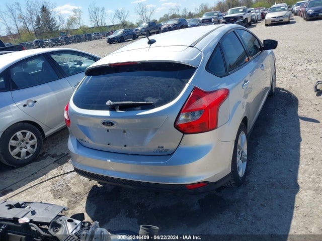 Ford FOCUS SE 2014 1FADP3K29EL400521 Image 17