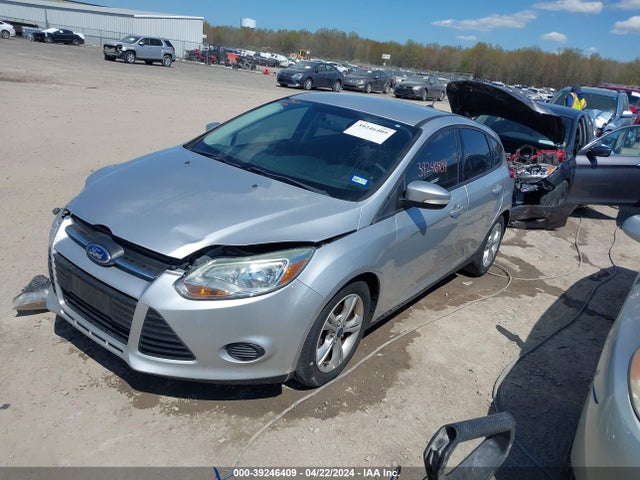Ford FOCUS SE 2014 1FADP3K29EL400521 Image 2