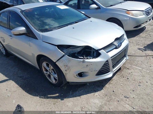Ford FOCUS SE 2014 1FADP3K29EL400521 Image 6