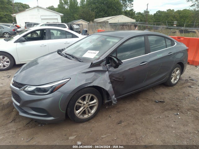 Chevrolet Cruze Lt Auto 2018 1G1BE5SM2J7125235 Image 2