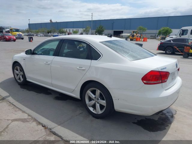 1VWAT7A3XFC109597 Volkswagen Passat 1.8t Limited Edition