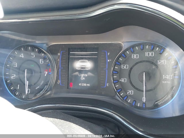 Chrysler 200 S 2015 1C3CCCBG5FN614834 Image 7