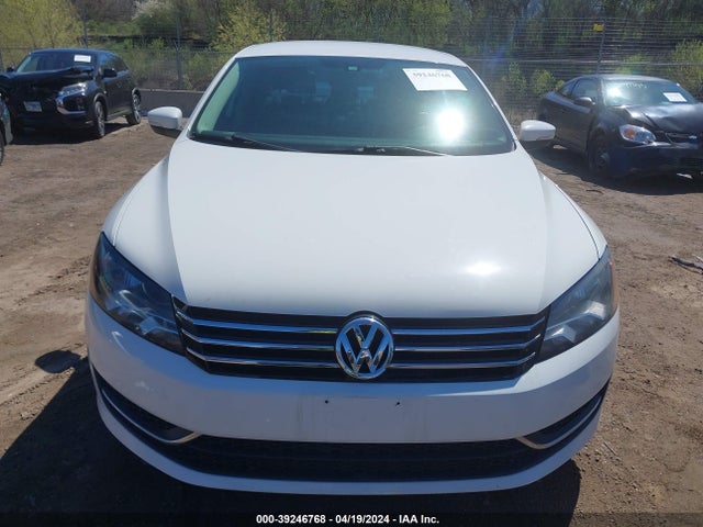 1VWBT7A33EC113395 Volkswagen Passat 1.8t Se