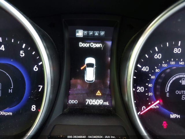 Hyundai Santa Fe Limited 2016 KM8SR4HF5GU160890 Image 16