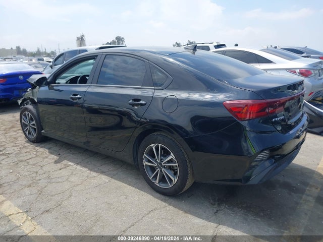 KIA Forte Lxs 2023 3KPF24AD2PE552663 Image 3