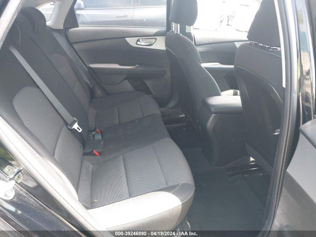 KIA Forte Lxs 2023 3KPF24AD2PE552663 Image 8