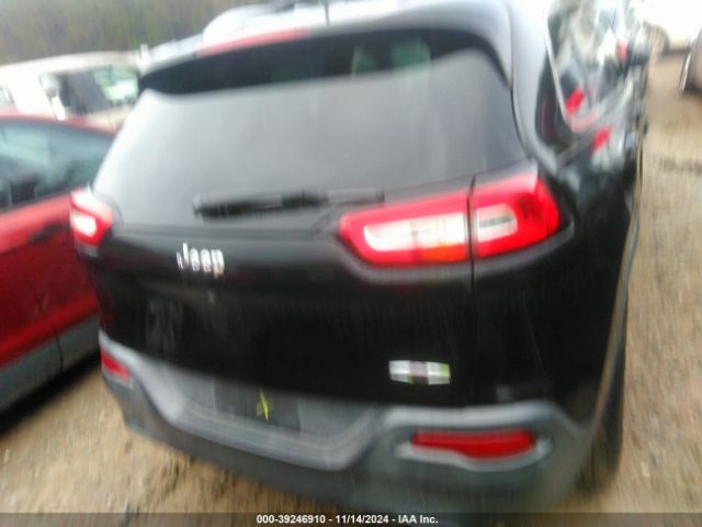 1C4PJLCB5GW259987 Jeep Cherokee Latitude