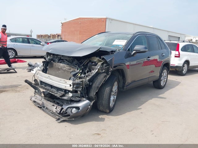 Toyota Rav4 Limited 2019 2T3Y1RFV8KC022142 Image 2