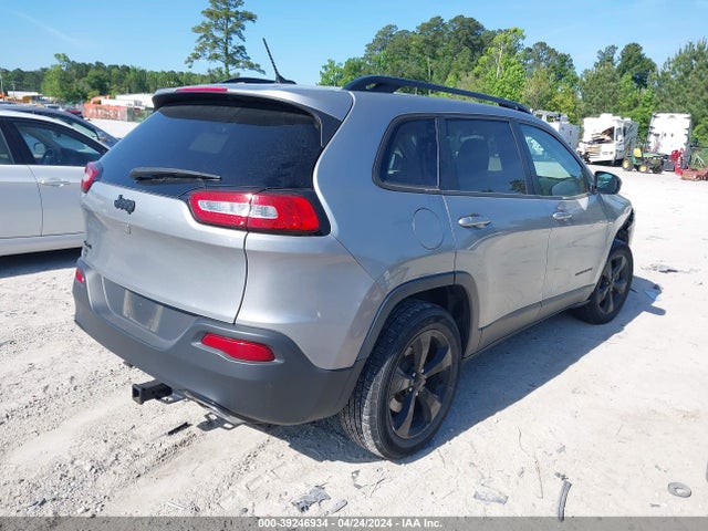 1C4PJMCS1FW752960 Jeep Cherokee Latitude Altitude