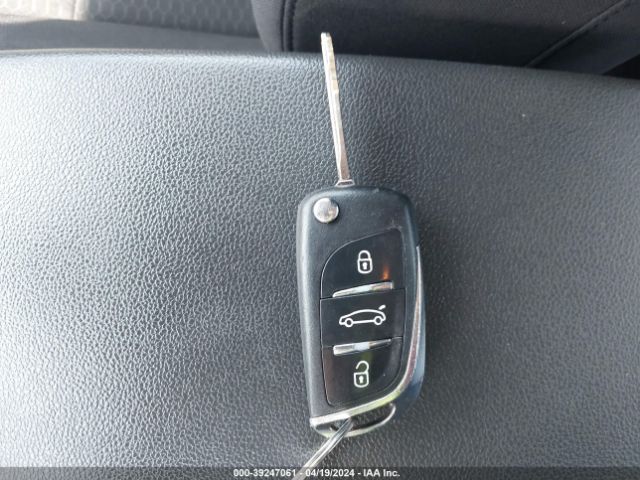 5NPD84LF2KH445086 Hyundai ELANTRA SEL