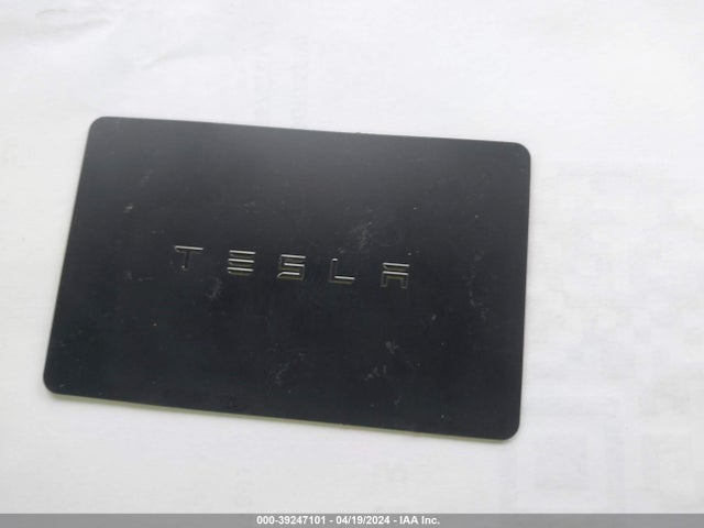 Tesla Model 3 Long Range/mid Range 2018 5YJ3E1EA7JF077893 Image 11