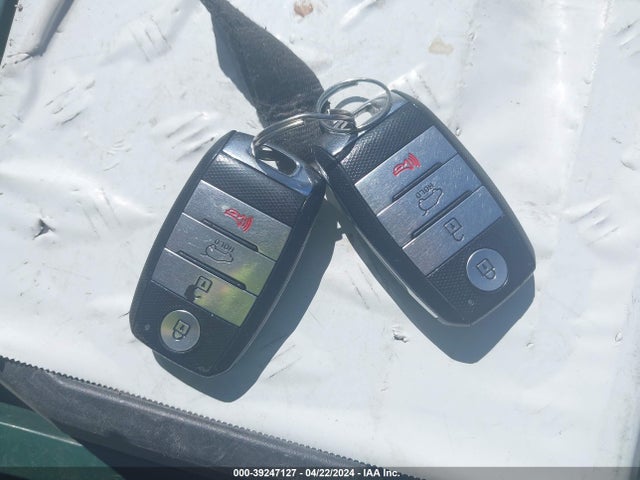 KIA SOUL + 2017 KNDJP3A52H7414122 Image 11
