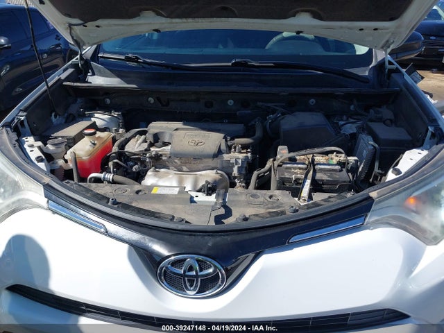 Toyota RAV4 LE 2016 JTMZFREV3GJ083717 Image 10