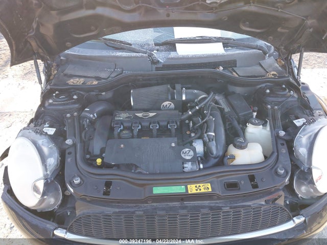 2010 MINI JOHN COOPER WORKS CLUBMAN WMWMM9C5XATL04273 Photo 9