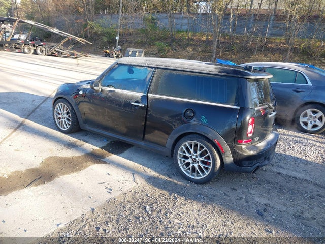 2010 MINI JOHN COOPER WORKS CLUBMAN WMWMM9C5XATL04273 Photo 2