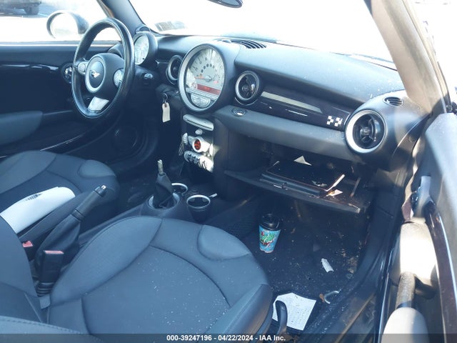 2010 MINI JOHN COOPER WORKS CLUBMAN WMWMM9C5XATL04273 Photo 4