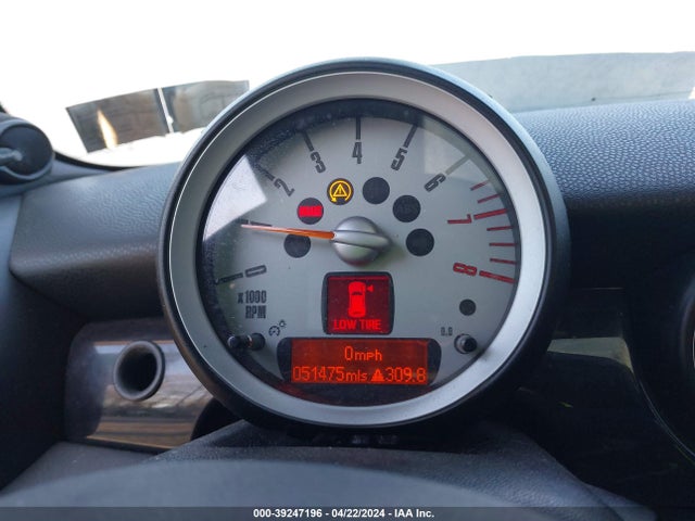 2010 MINI JOHN COOPER WORKS CLUBMAN WMWMM9C5XATL04273 Photo 6