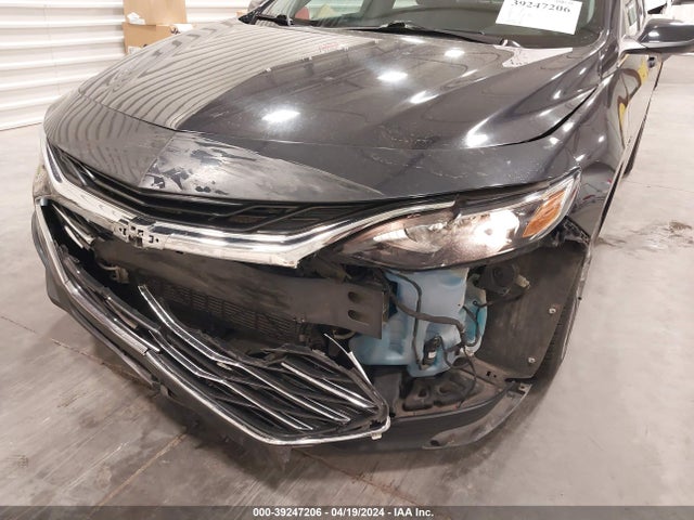 1G1ZD5STXNF113080 Chevrolet Malibu Fwd Lt