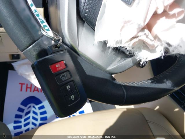 5TDKZRFH6KS316485 Toyota Highlander Xle