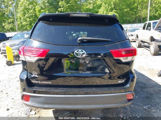 5TDKZRFH6KS316485 Toyota Highlander Xle