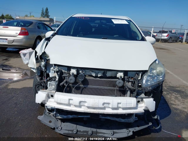 Toyota PRIUS PLUG-IN 2014 JTDKN3DP0E3055167 Image 13