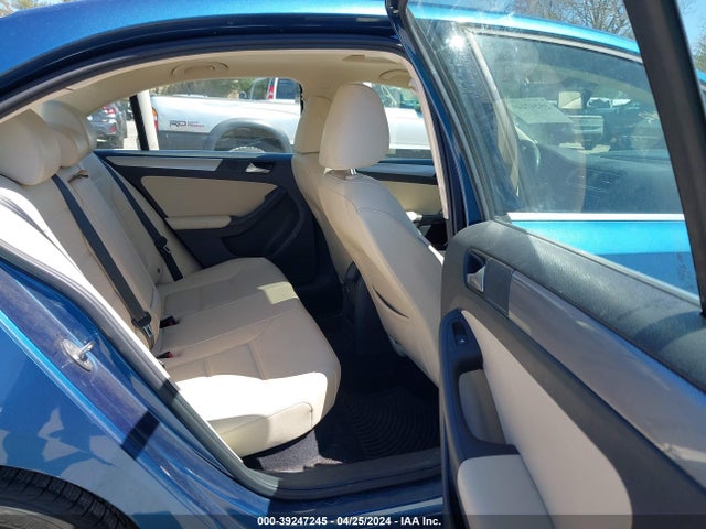Volkswagen Jetta 1.4t Se 2017 3VWDB7AJ3HM411233 Image 8