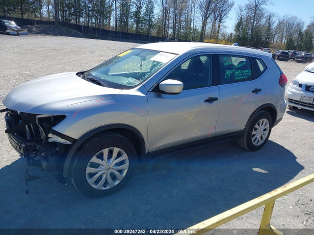 Nissan ROGUE S 2017 KNMAT2MV3HP534190 Image 2