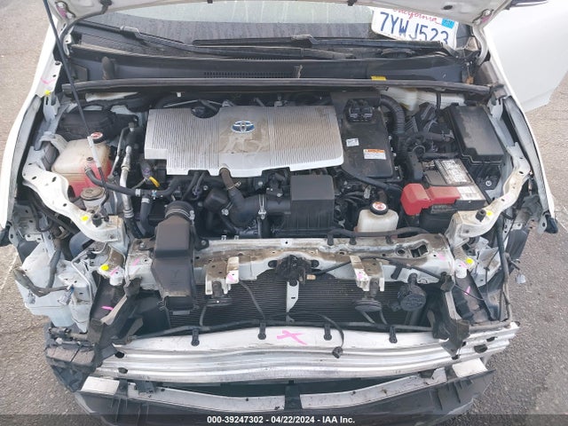 Toyota Prius Two 2017 JTDKBRFU8H3561056 Image 10