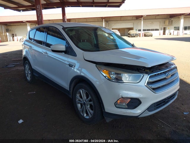 Ford ESCAPE SE 2017 1FMCU0GD5HUB53483 Image 1