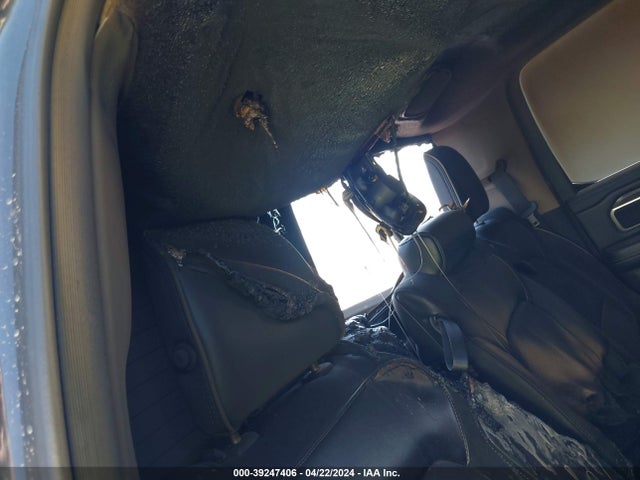 1C6SRFJT4KN510231 RAM 1500 Laramie  4x4 5'7 Box
